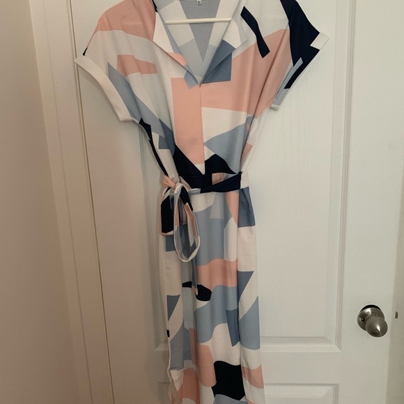 Dress small - Picture 2 of 2